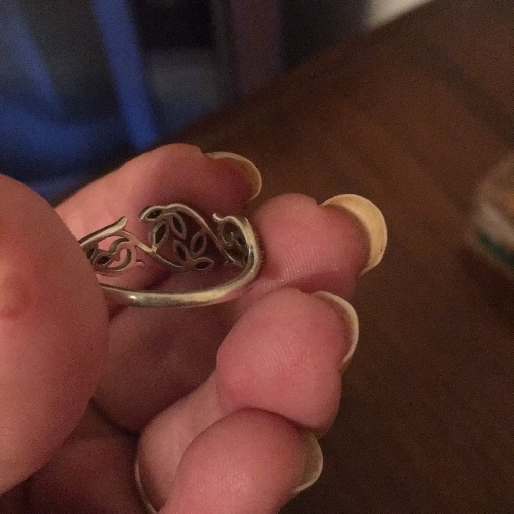 Macy’s Diamond ring size 9 - Picture 2 of 4